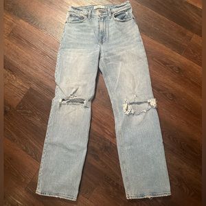 Abercrombie the 90s High Rise Relaxed Jean